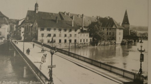 Antikes Foto von Aussenansicht Hotel Aare von Solothurner Altstadtseite